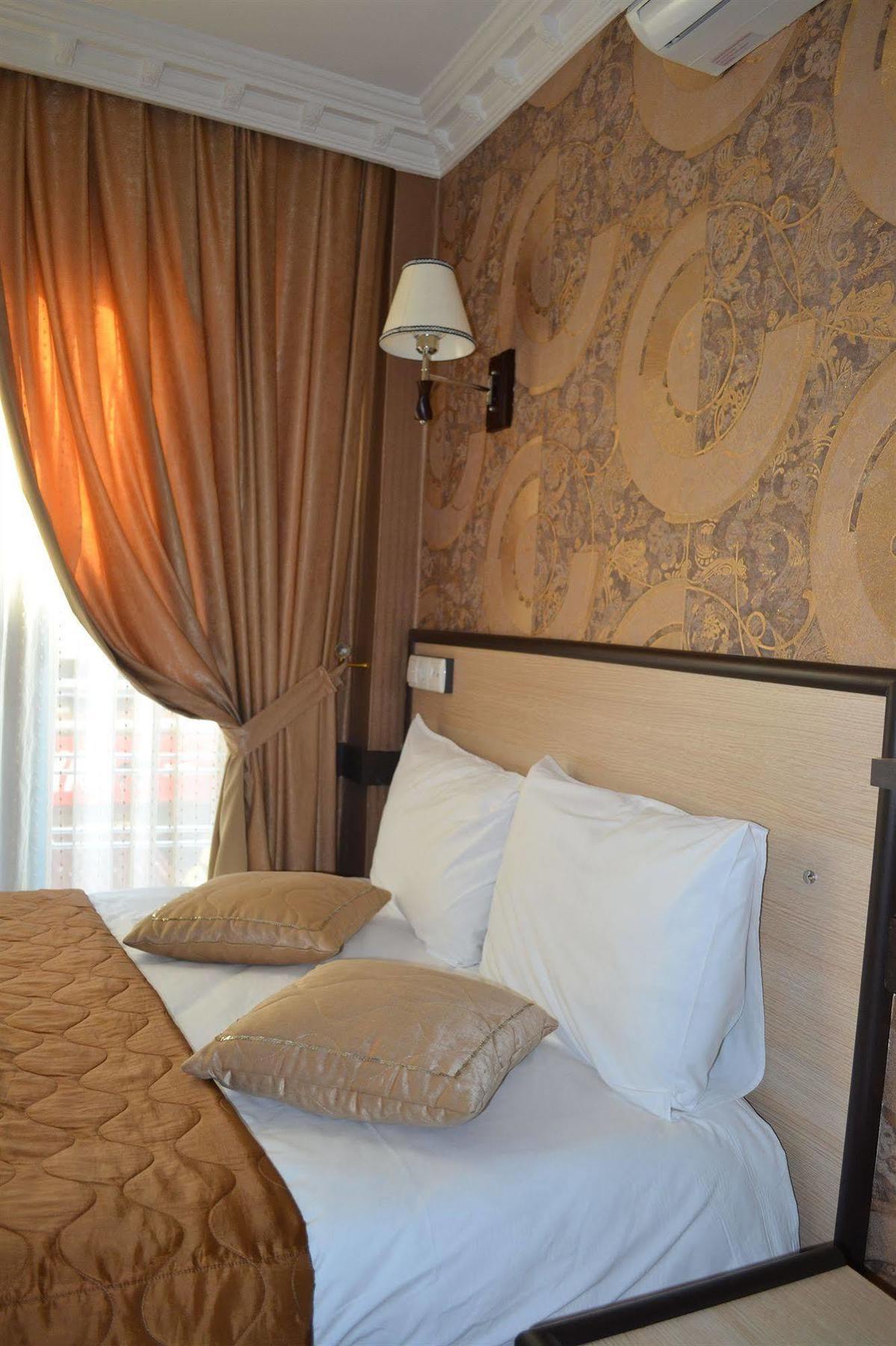 Ares Hotel Истанбул Екстериор снимка