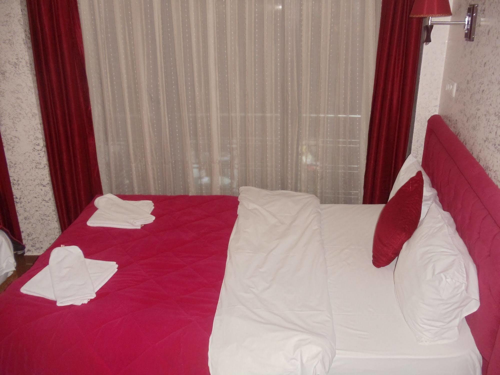 Ares Hotel Истанбул Екстериор снимка