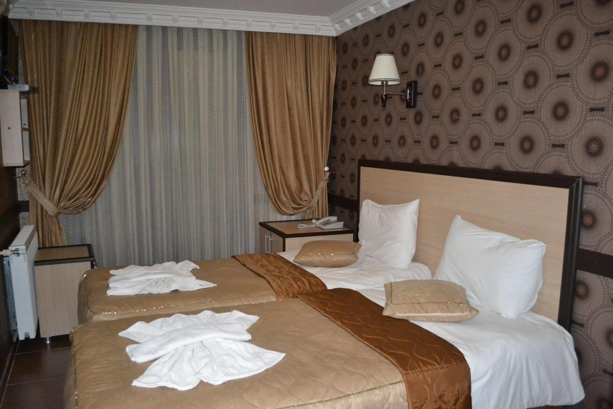 Ares Hotel Истанбул Екстериор снимка
