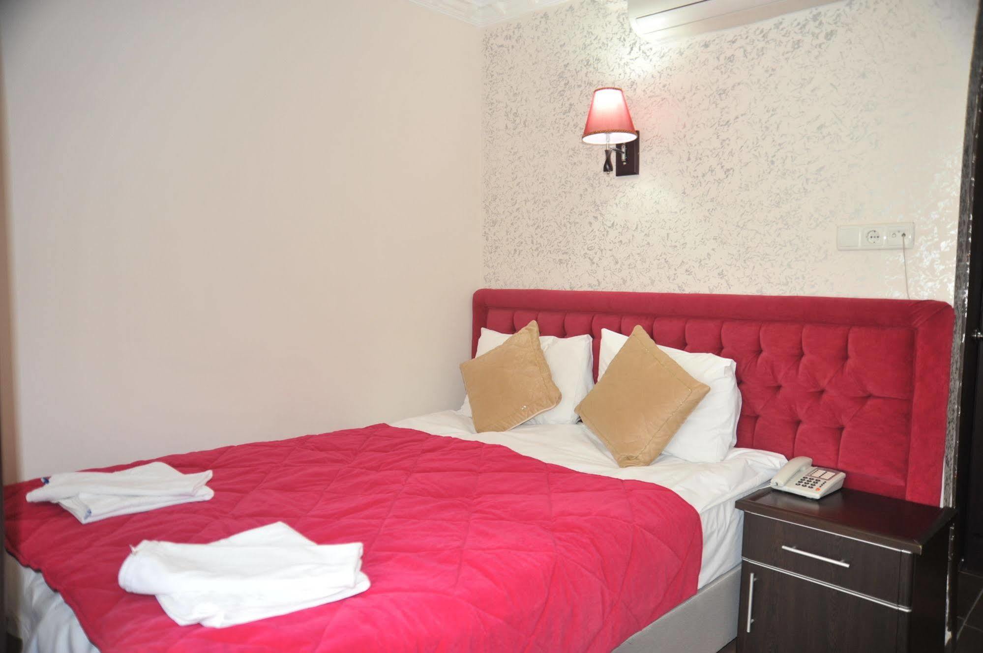 Ares Hotel Истанбул Екстериор снимка