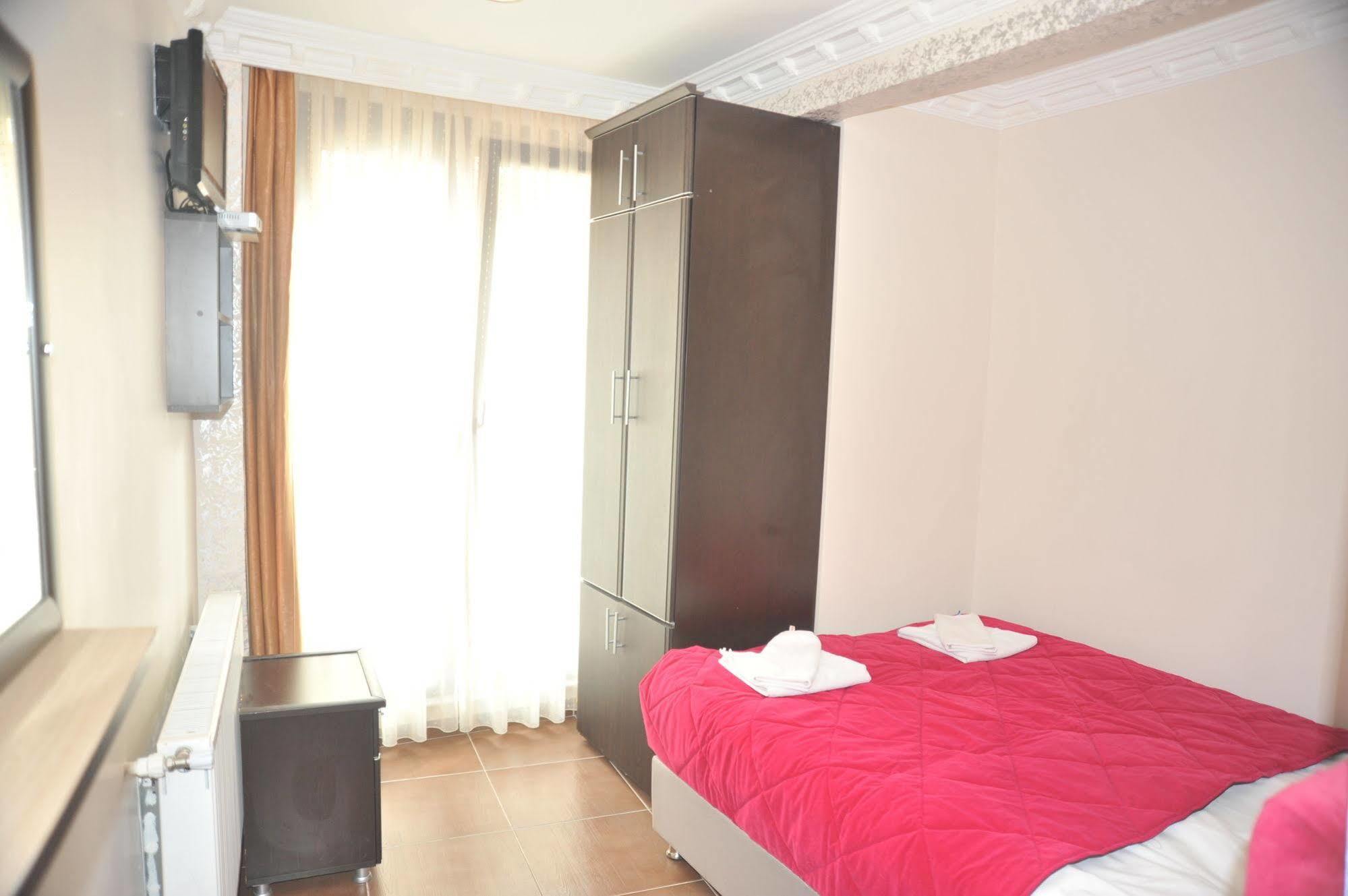 Ares Hotel Истанбул Екстериор снимка